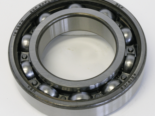 ESTENSIONI E DADO ALBERO MOTORE, DISTANZIALE CARTER PRIMARIA E PIASTRA DI SUPPORTO DEL CAMBIO DISASSATA