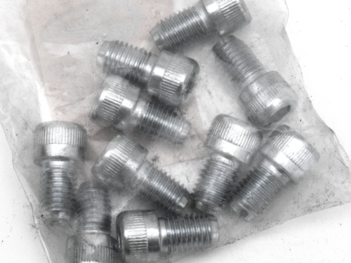 BULLONERIA ZINCATA IN MISURE SAE