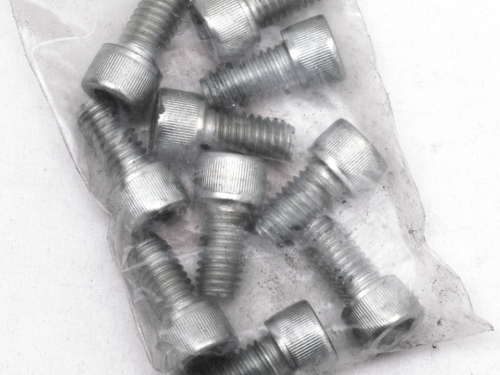 BULLONERIA ZINCATA IN MISURE SAE