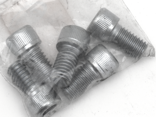 BULLONERIA ZINCATA IN MISURE SAE