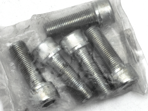 BULLONERIA ZINCATA IN MISURE SAE