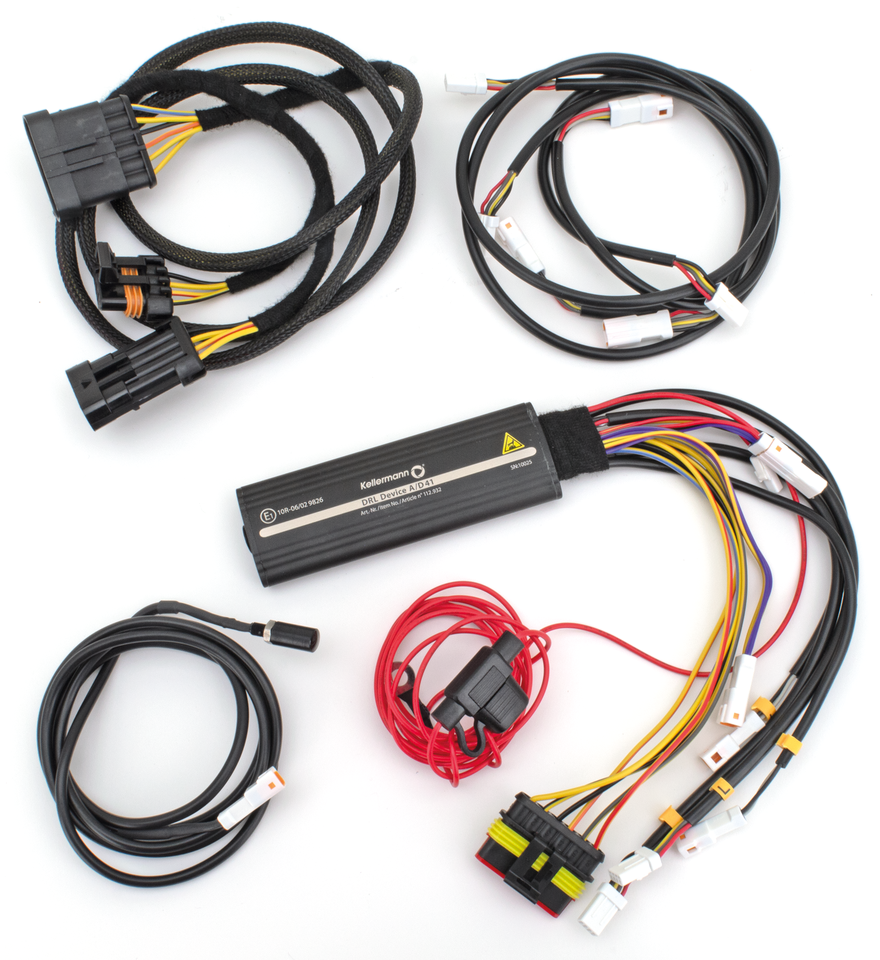 LUCI DI MARCIA DIURNA KELLERMANN DAYRON PER PAN AMERICA | 1 LUCI DI MARCIA DIURNA KELLERMANN DAYRON PER PAN AMERICA