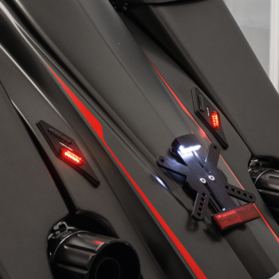 LUCI POSTERIORI SQUADRATE A FILO TOMMY & SONS