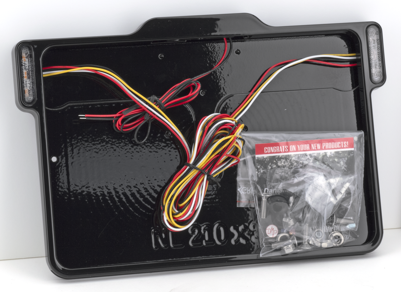 CORNICE PORTATARGA CON ILLUMINAZIONE | 1 CORNICE PORTATARGA CON ILLUMINAZIONE