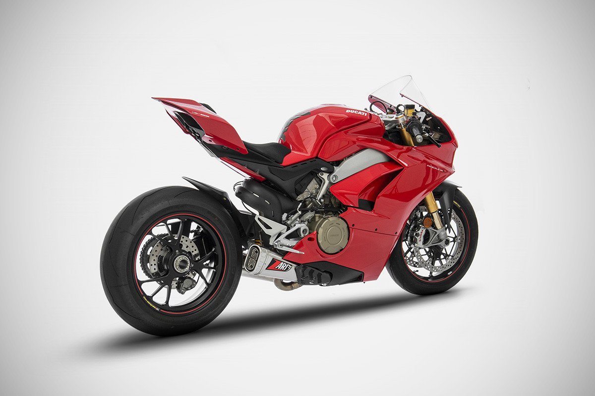SCARICO PANIGALE V4 - V4S | COMPENSATO SLIP-ON (18-23) | 2 SCARICO PANIGALE V4 - V4S | COMPENSATO SLIP-ON (18-23)2