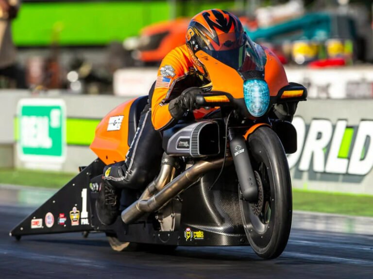 Competizioni con Screamin Eagle | 31 2019 Andrew Hines NHRA Champion